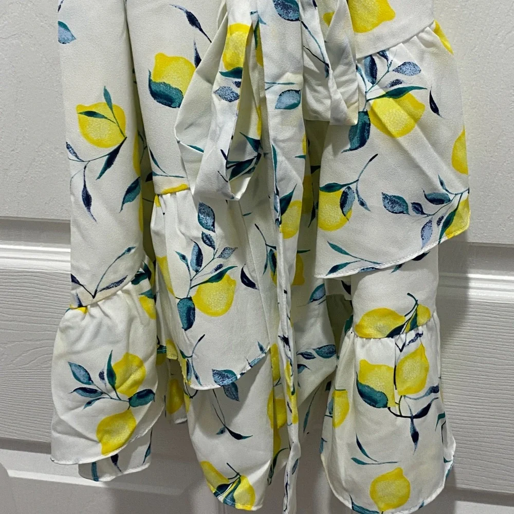 Banana Republic lemon print ruffle dress. - Picture 4 of 9